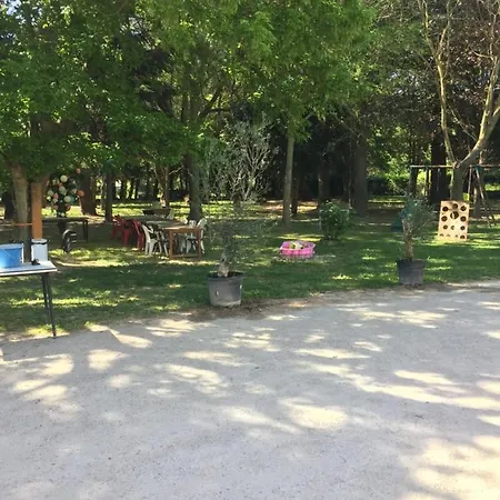 Au Son Des Cigales Apartamento Avinhão Exterior foto